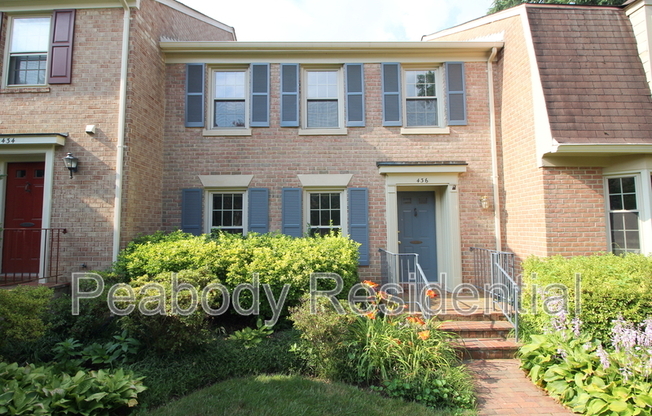 436 N PARK DR