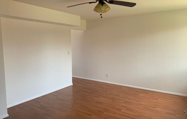 Great 1 bedroom 1 bath condo -- COMING SOON