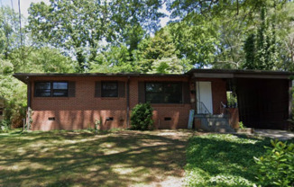 3 Bed and 2 Bath in East Point!