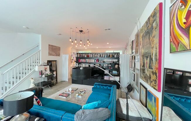 2 BED | 2.5 BATH | LIVE/WORK SPACE |  DIXON PARK