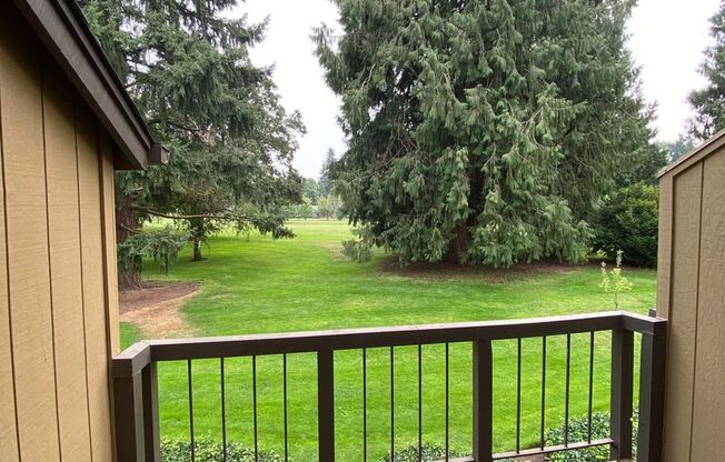 2 beds, 1.5 baths, 1,100 sqft, $1,697, Unit 0168