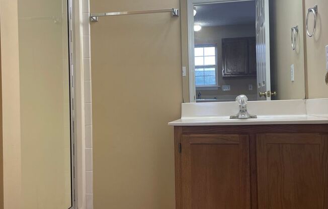 2 beds, 2 baths, 1,100 sqft, $875, Unit C7