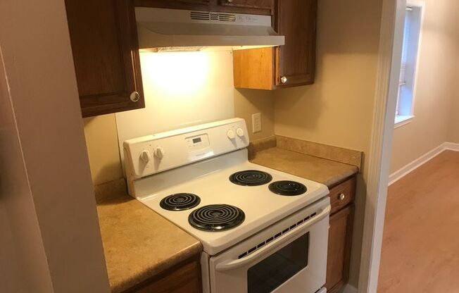 3 beds, 1.5 baths, 1,200 sqft, $1,495