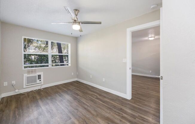 2 beds, 1 bath, 634 sqft, $1,999, Unit 330-06