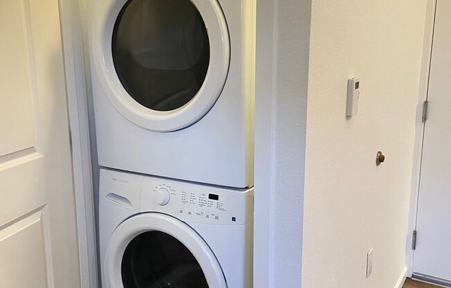 1 bed, 1 bath, 520 sqft, $1,795, Unit 5501-A