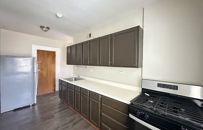 6708 CLAREMONT