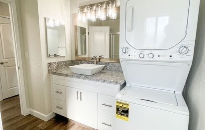 1 bed, 1 bath, 625 sqft, $1,695, Unit 283