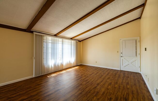 2 beds, 1 bath, 772 sqft, $2,595, Unit 530-4