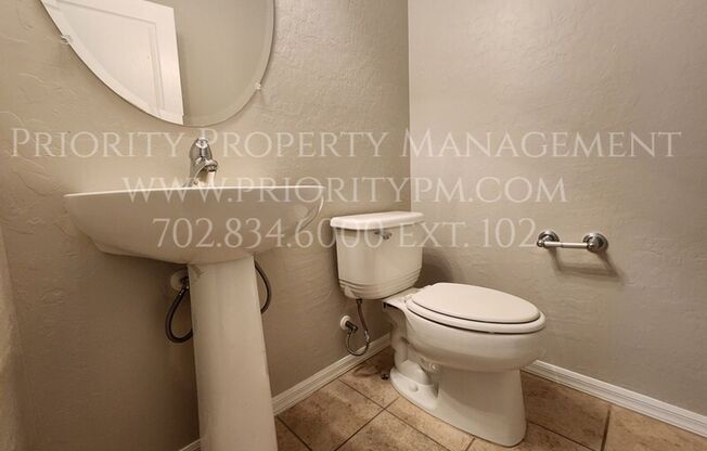 GORGEOUS Pulte Townhome! 4 Bedroom (Dual Primary Bedroom) + Den! 2000+ SQ FT!