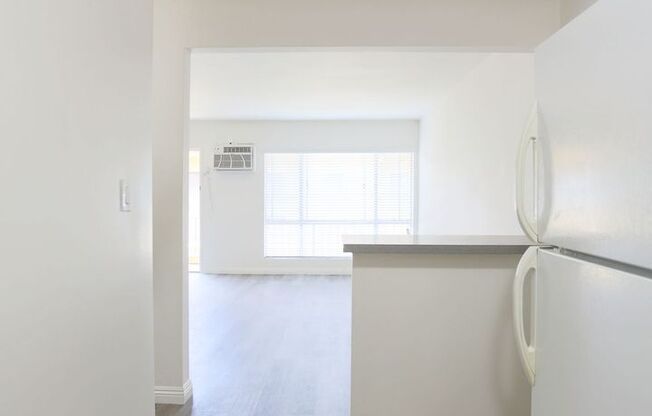 Studio, 1 bath, $1,425, Unit 57