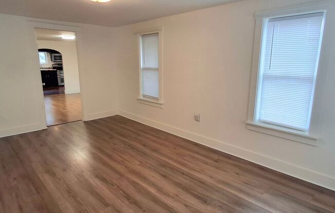 2 beds, 1 bath, 750 sqft, $1,030, Unit Apt 201