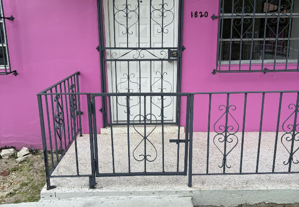 1820 NW 34 ST