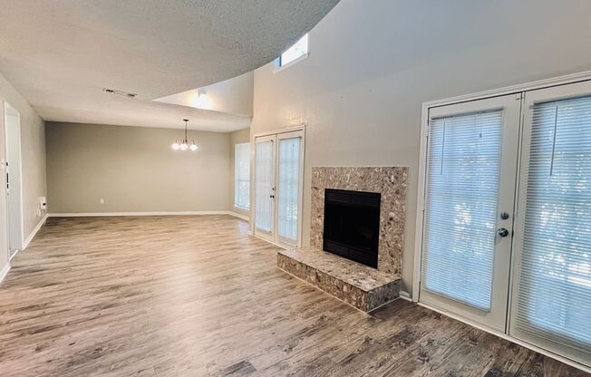 Great Townhouse in Great Hills / Arboretum with 3 bedrooms, 2.5 baths