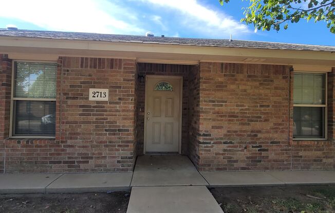 3 beds, 2 baths, $1,450