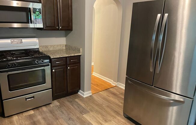 Cozy 2-Bedroom Home with Basement, Garage, and Fenced Backyard!