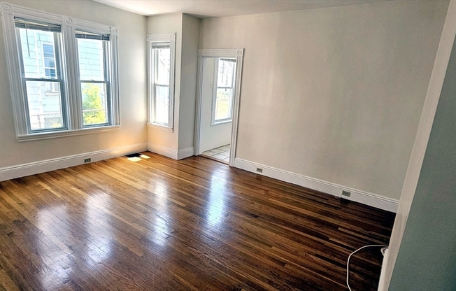 121 CHESTNUT