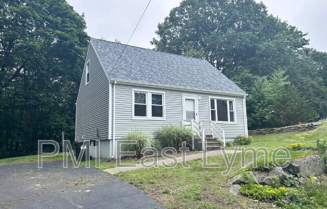 55 HEDGE AVE