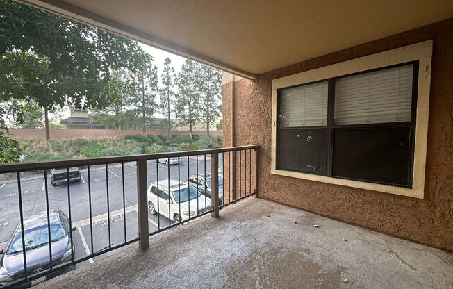 2 beds, 1 bath, $2,200, Unit # 3202