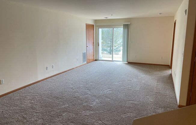 2 beds, 2 baths, 1,223 sqft, $1,675, Unit 931-100