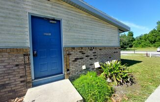 1 bed, 1 bath, 575 sqft, $1,050, Unit Unit #43