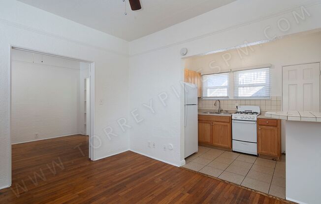 *OPEN HOUSE: 3/8 9:30-10:30AM* 1BR Between Balboa Park and Little Italy with Onsite Laundry!