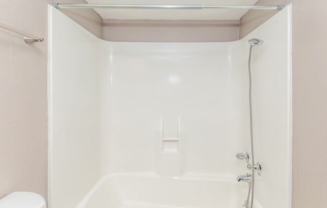 1 bed, 1 bath, 576 sqft, $899