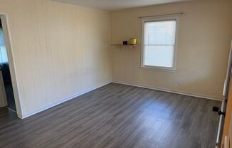 2 beds, 1 bath, $1,200