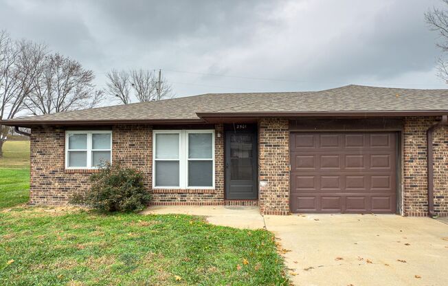 2501 - 2503 E Morris Dr