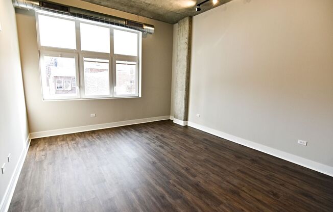 1 bed, 1 bath, 871 sqft, $3,150, Unit 3833-720