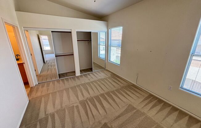 2 beds, 2 baths, $1,325, Unit # 2324