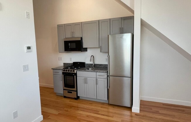 1 bed, 1 bath, $1,695, Unit 505