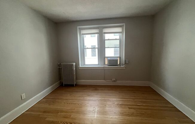 Studio, 1 bath, 300 sqft, $1,395, Unit Unit 308