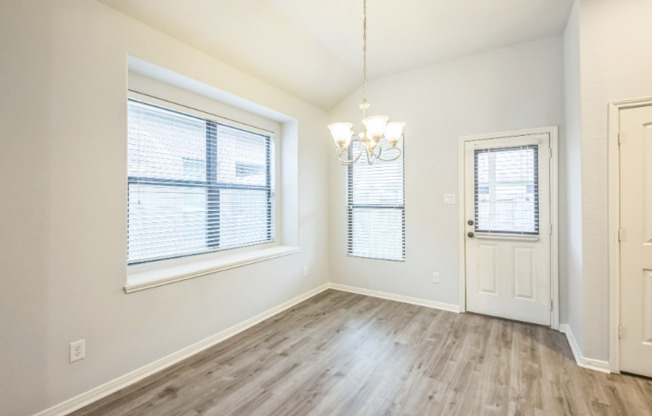 2143 BEACON PARK CT