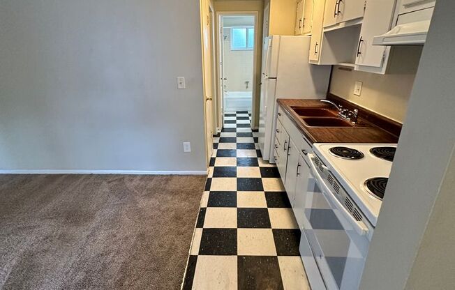 1 bed, 1 bath, $1,250, Unit 205