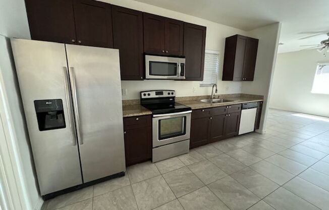 1331 E. Willetta St.