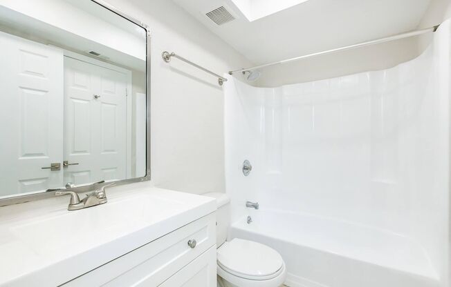 2 beds, 2 baths, 1,268 sqft, $1,350