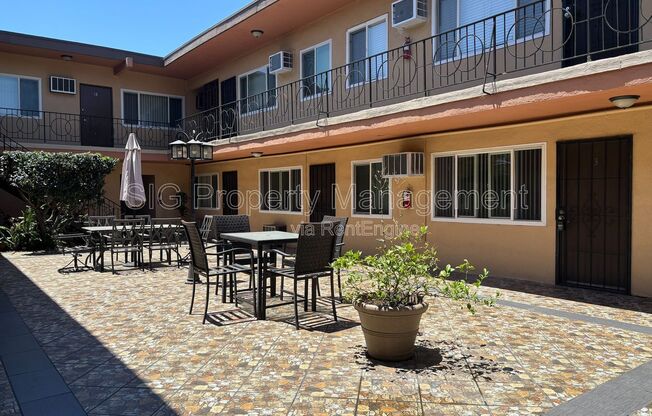 1 bed, 1 bath, 650 sqft, $1,787.5, Unit 3