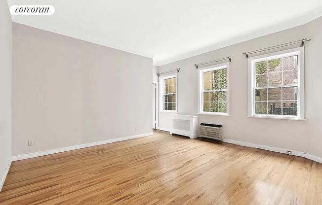 39 W 83 ST