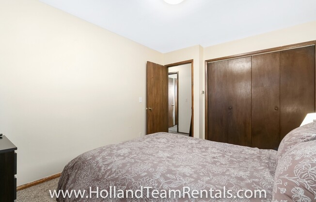 2 beds, 1 bath, $2,650