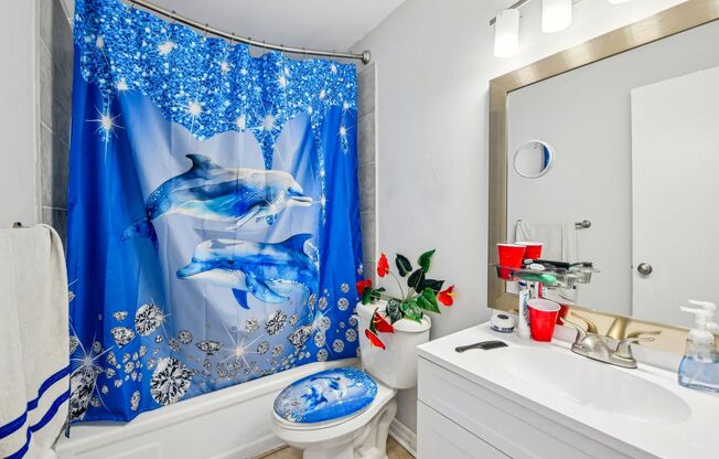 3 beds, 2 baths, 1,300 sqft, $1,800