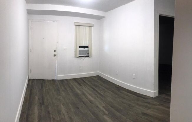 2 beds, 1 bath, 750 sqft, $1,650, Unit 5200-8