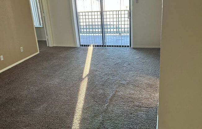 2 beds, 2 baths, 957 sqft, $1,015, Unit 66