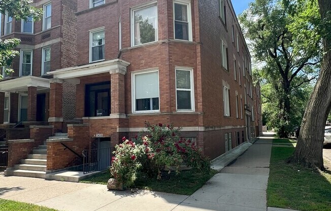 1456 N KEDZIE AVE