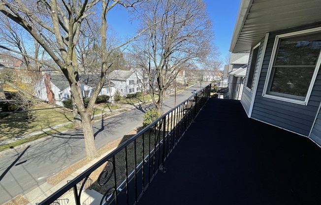 29 LAWNDALE ST