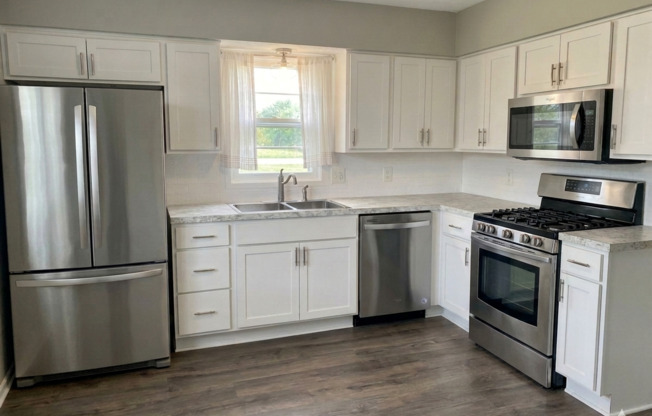 3 bedroom home in Forest Hills Coming Soon!