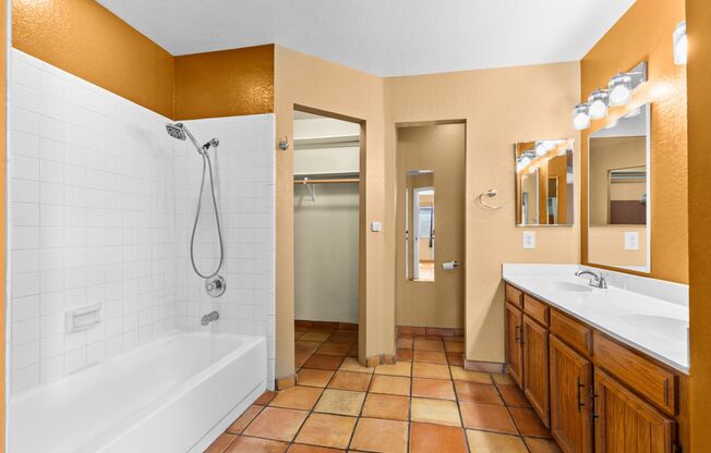 3 beds, 2 baths, $2,790