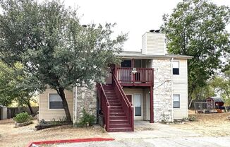 2 beds, 2 baths, $1,350, Unit Unit A