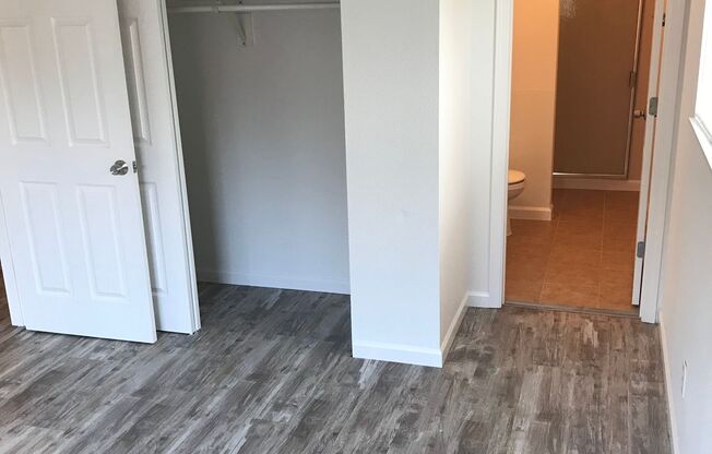 Glenview West Apartments