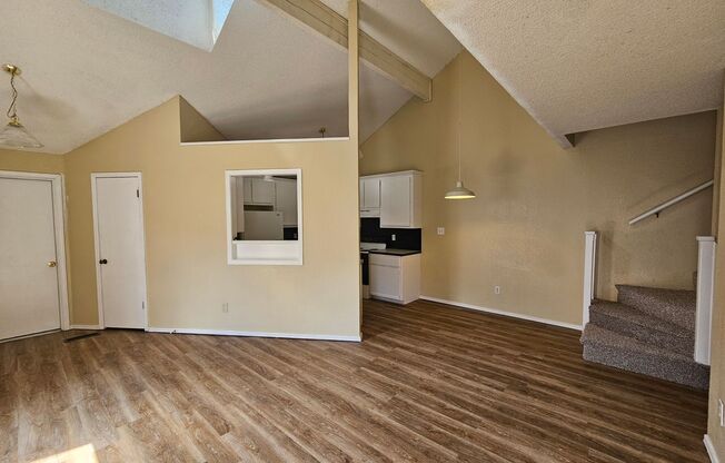 West Norman Townhome Available NOW!