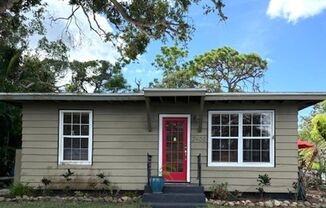 Downtown Bungalow